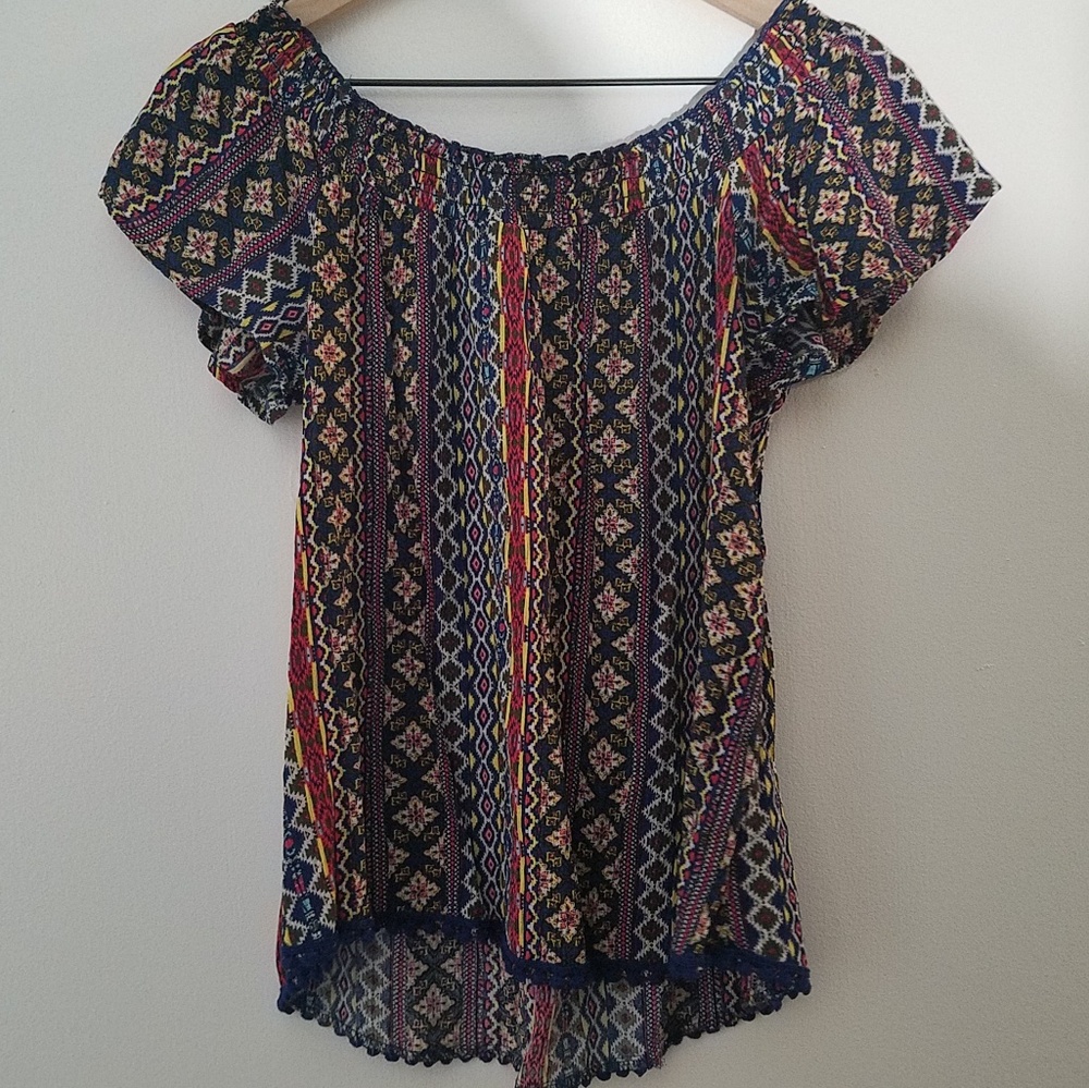 Patterned top - Picture 3 of 4